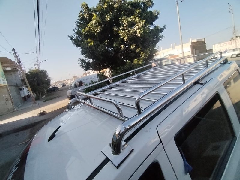 Parrilla para camioneta en acero inoxidable, Chimbote